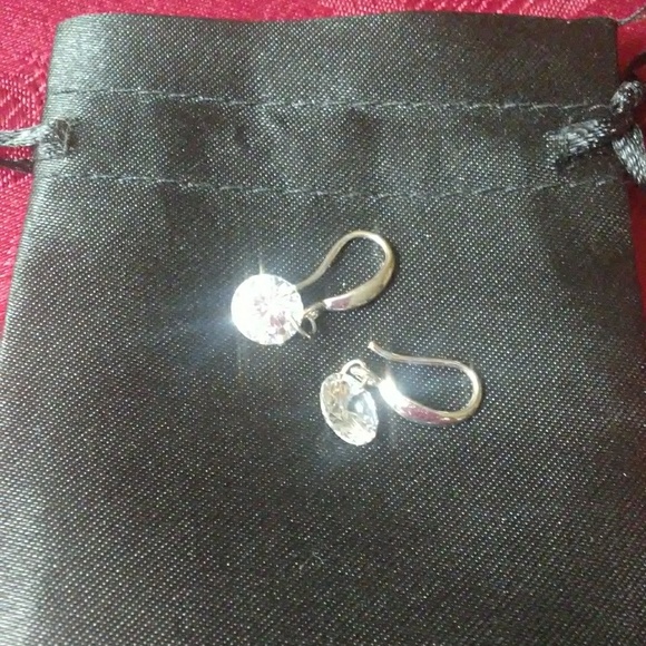 Accessories - CZ 925 silver earring Accessories - CZ 925 silver earring